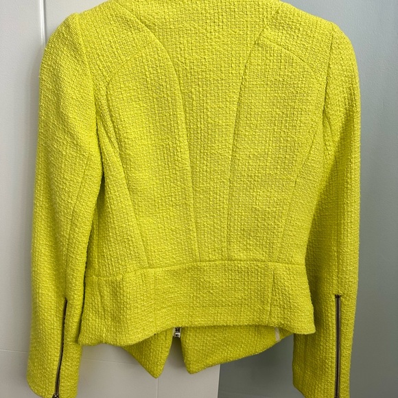 Zara XS jacket. Excellent condition. Petite fit. Neon yellow! Gorgeous. - Picture 2 of 4